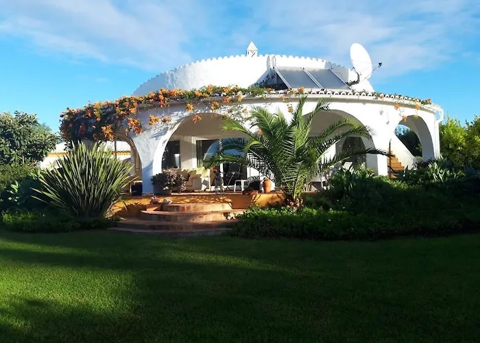 With 3 Bedrooms Holiday home Carvoeiro (Lagoa)