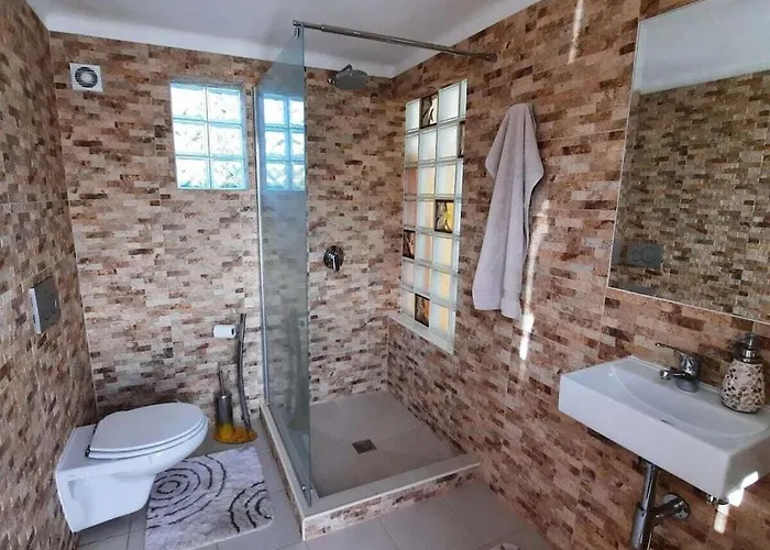 With 3 Bedrooms *